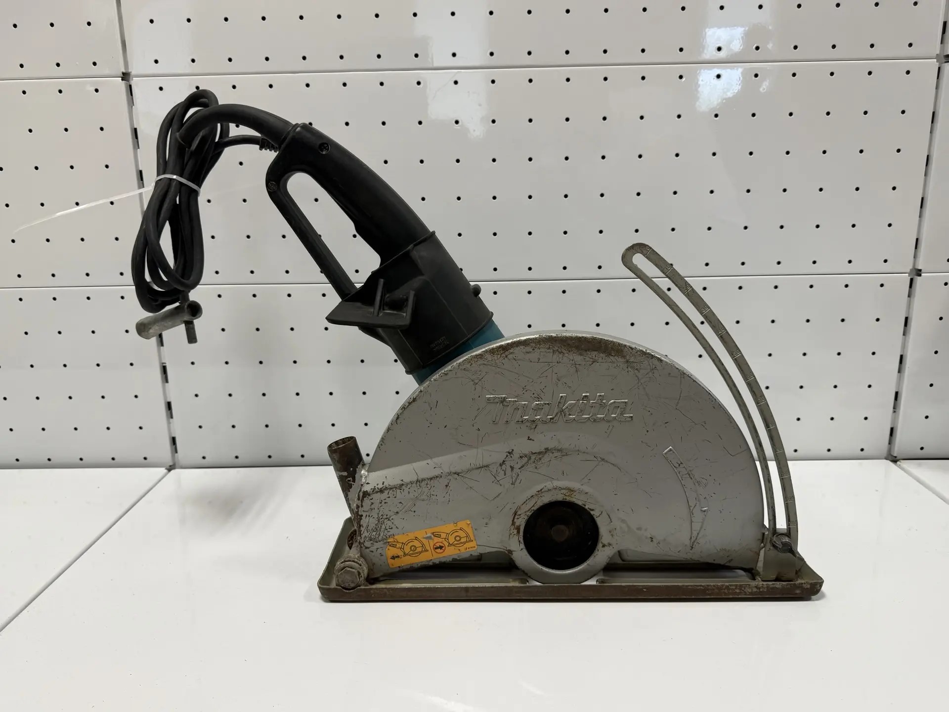 Бетонорез Makita 4114S